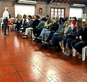 Talleres educativos para familias y alumnos